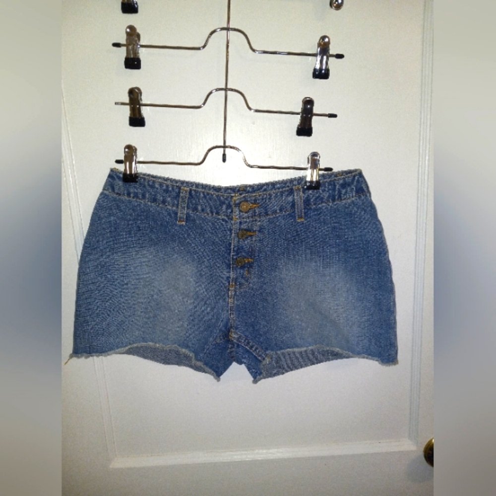 Vintage no boundaries low rise denim shorts